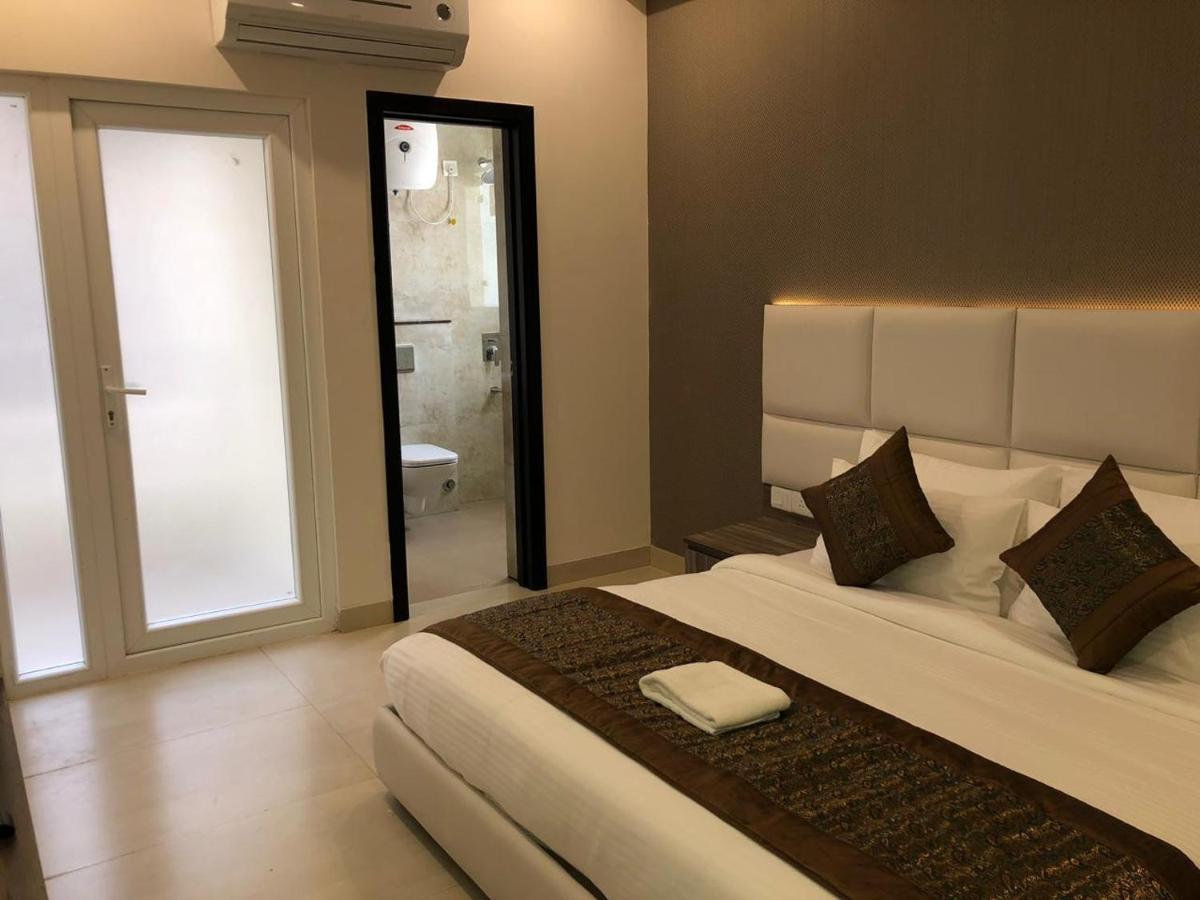 Mavens Inn Gurgaon Exteriör bild